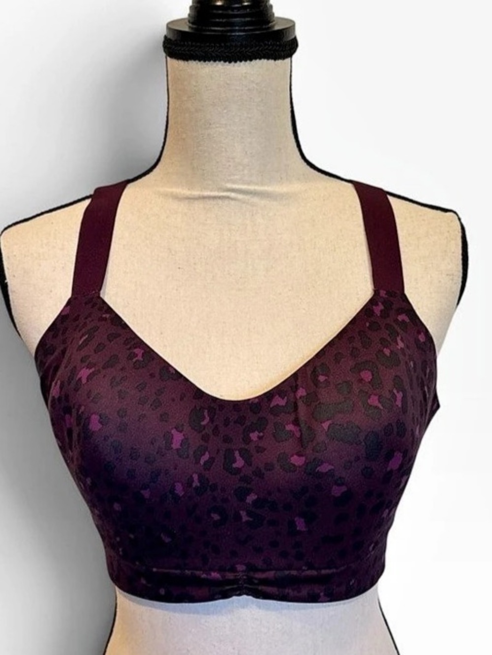 Victoria's Secret On Point Sports Bra Purple & Black Animal Print XL